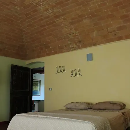 Bed&climb Orco Bed and Breakfast 3*