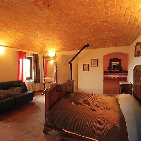 Bed&climb Orco فندق مبيت وإفطار 3*